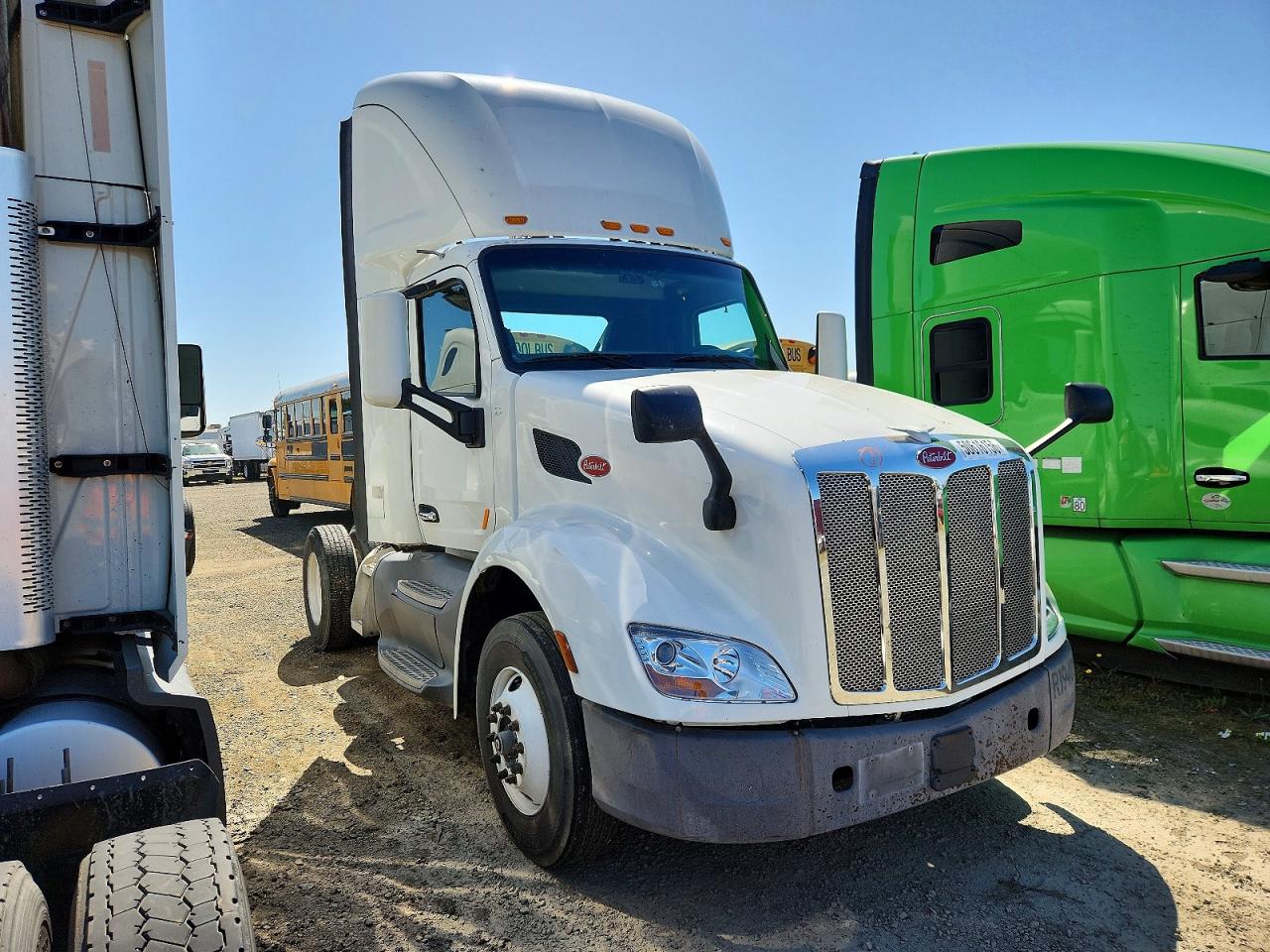 2017 Peterbilt 579