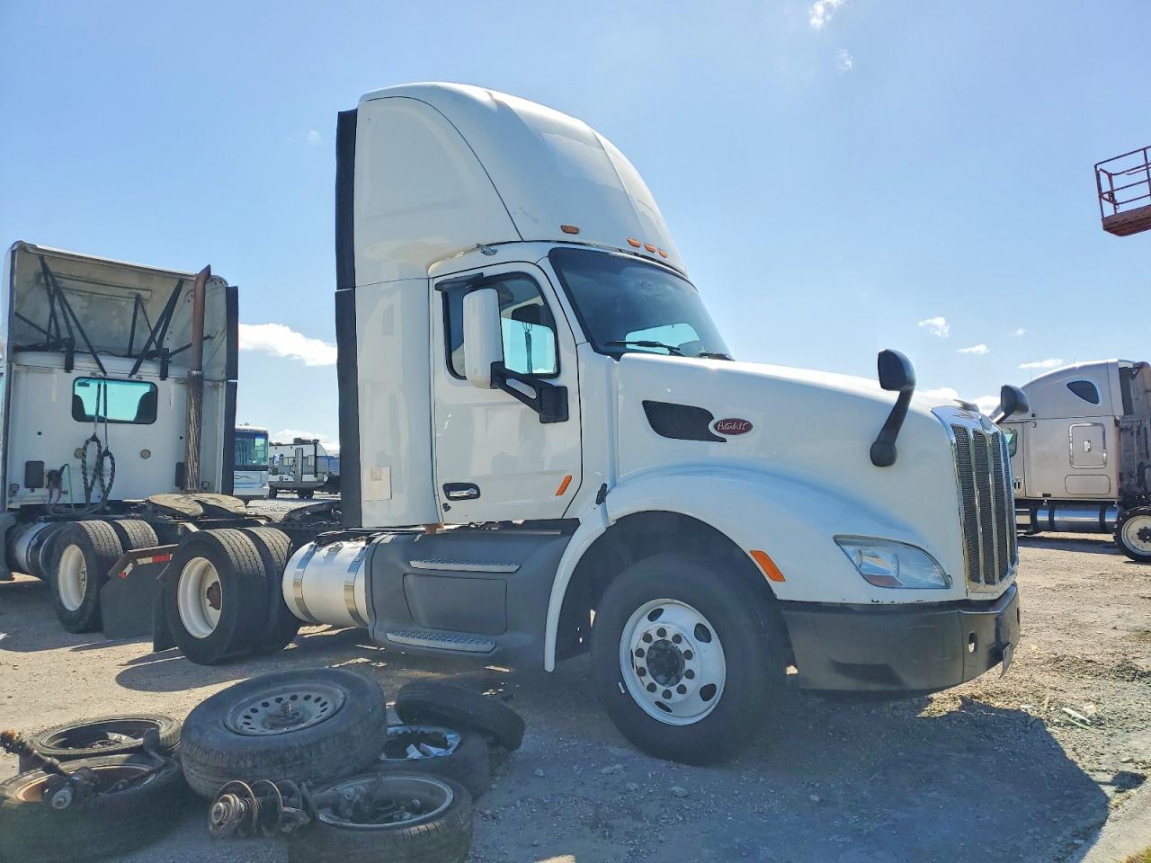 2016 Peterbilt 579