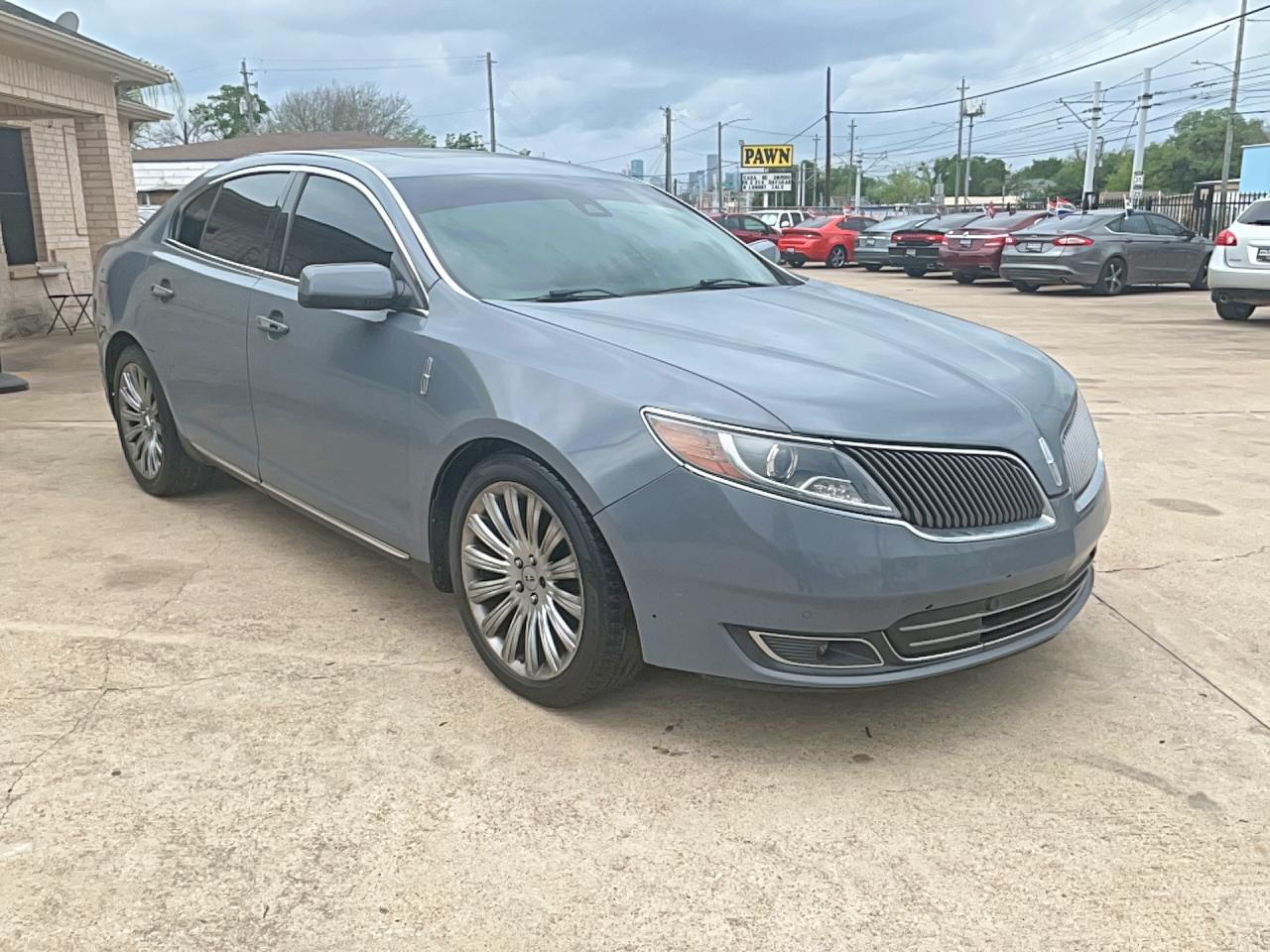 Lincoln Townhouse Mks