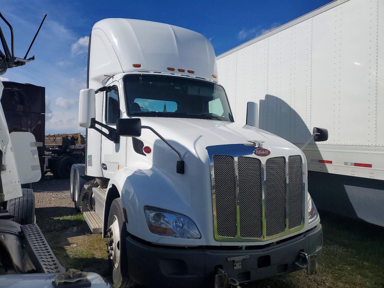Peterbilt 579