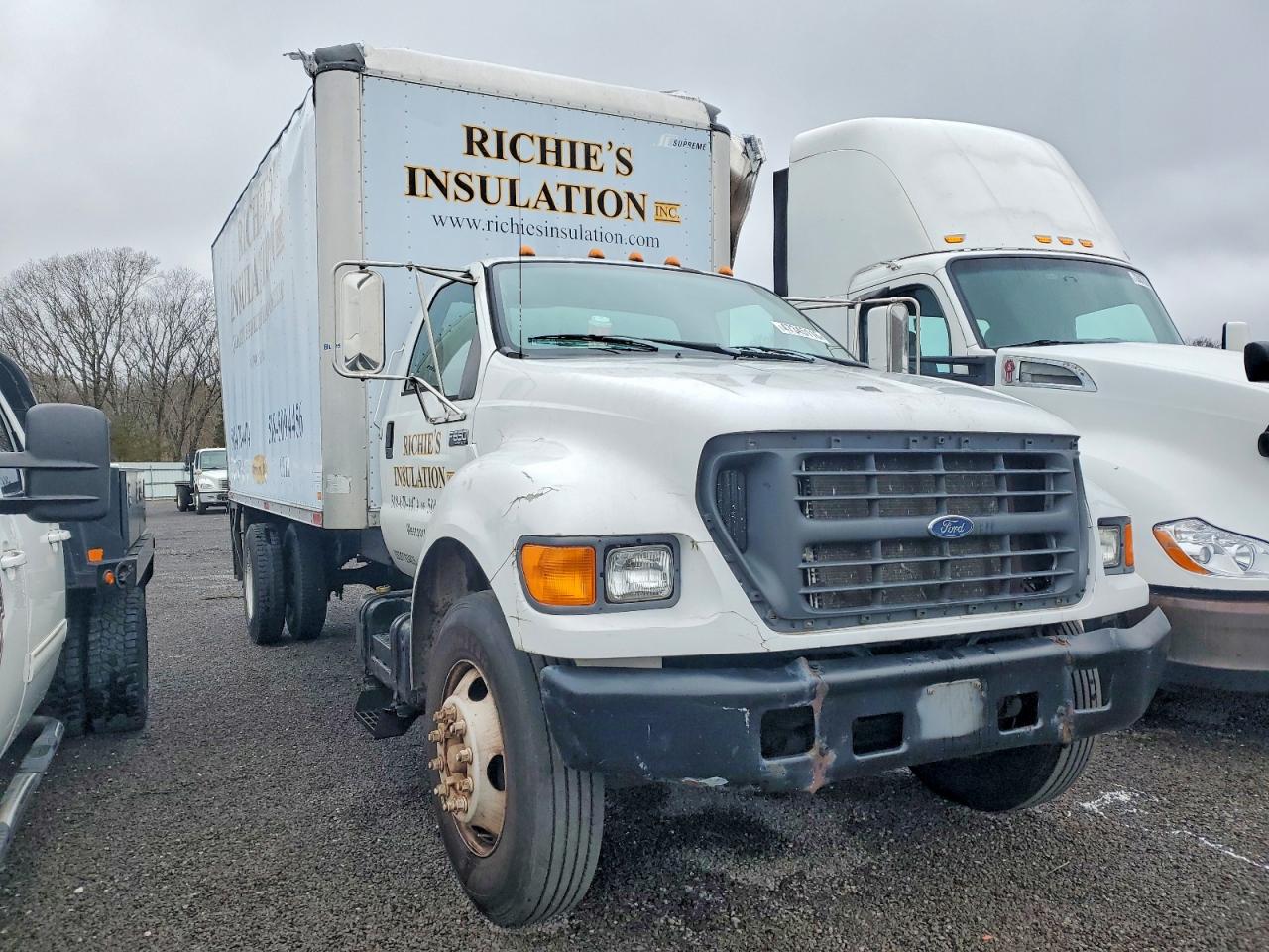 2002 Ford F-650