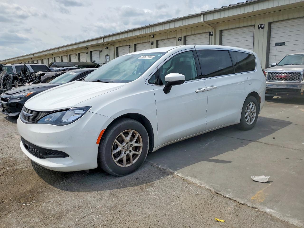 2022 Chrysler Voyager