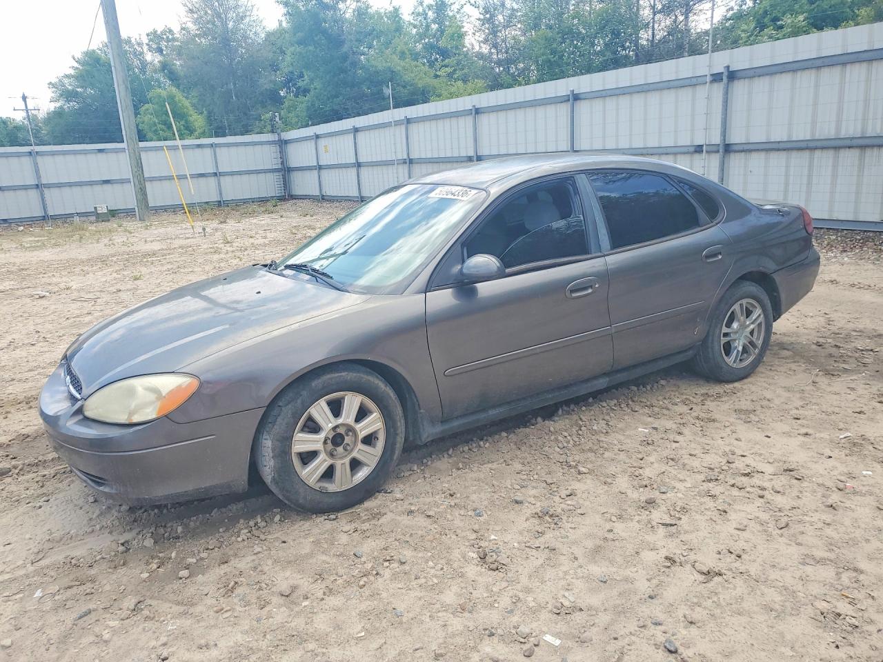 2003 Ford Taurus