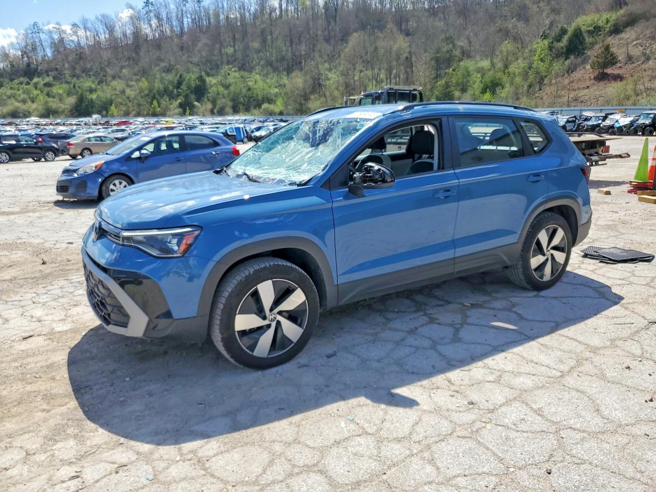 2025 Volkswagen Taos