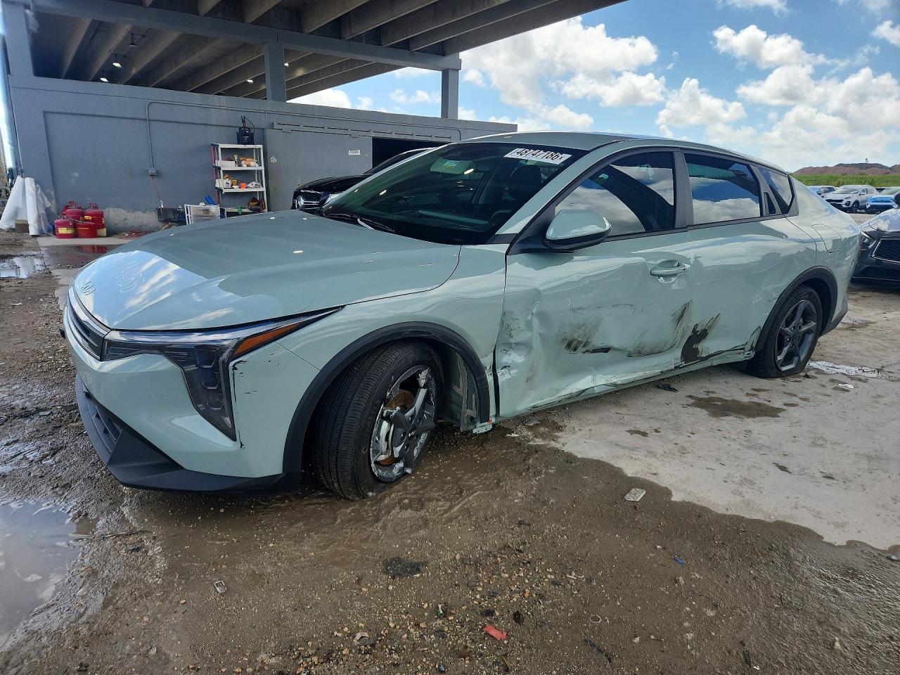 2025 Kia K4
