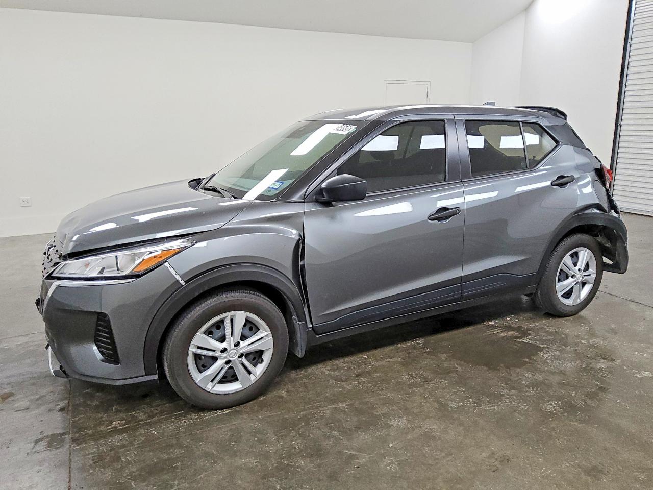 2025 Nissan Kicks