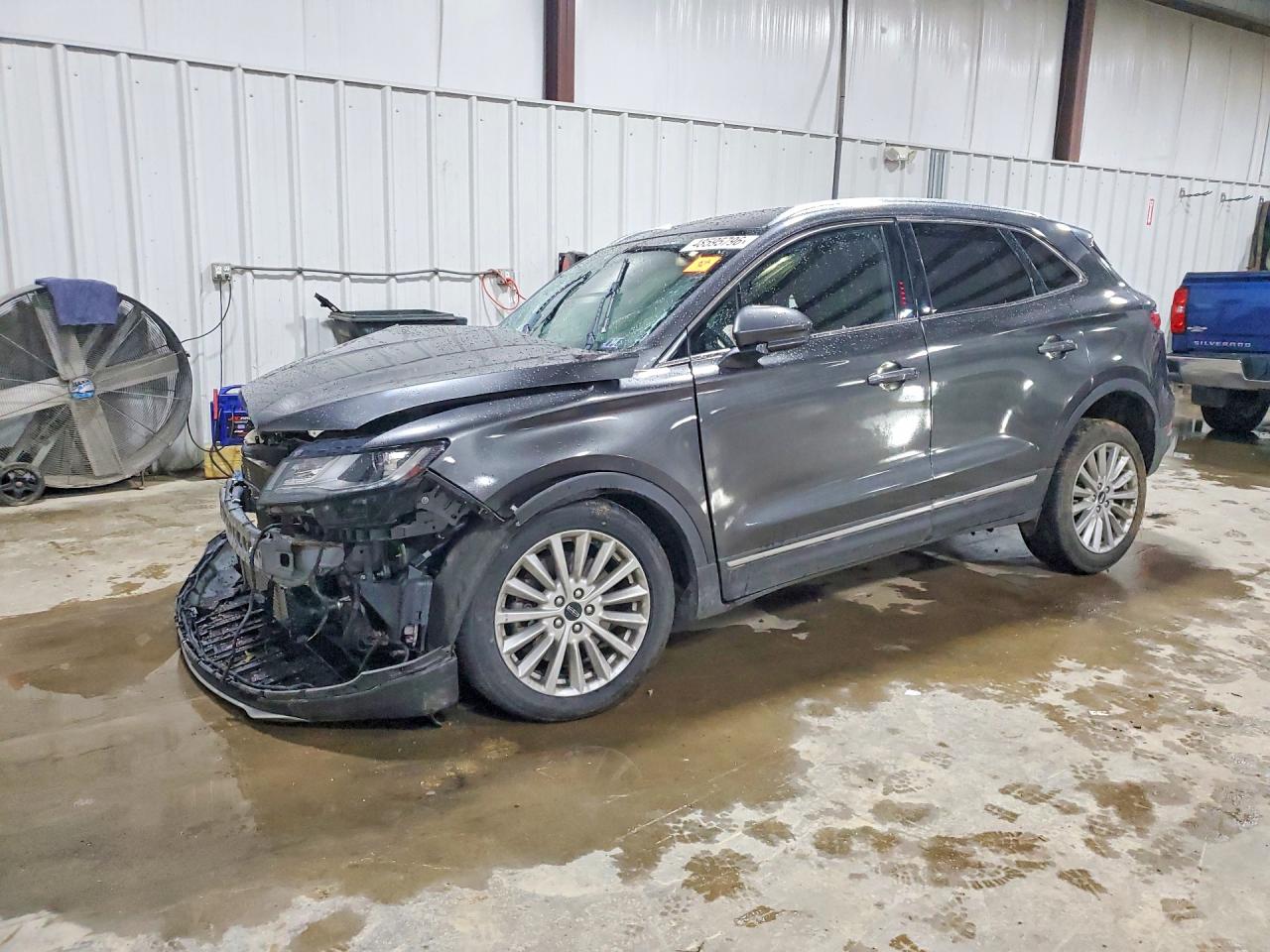2019 Lincoln Townhouse Mkc