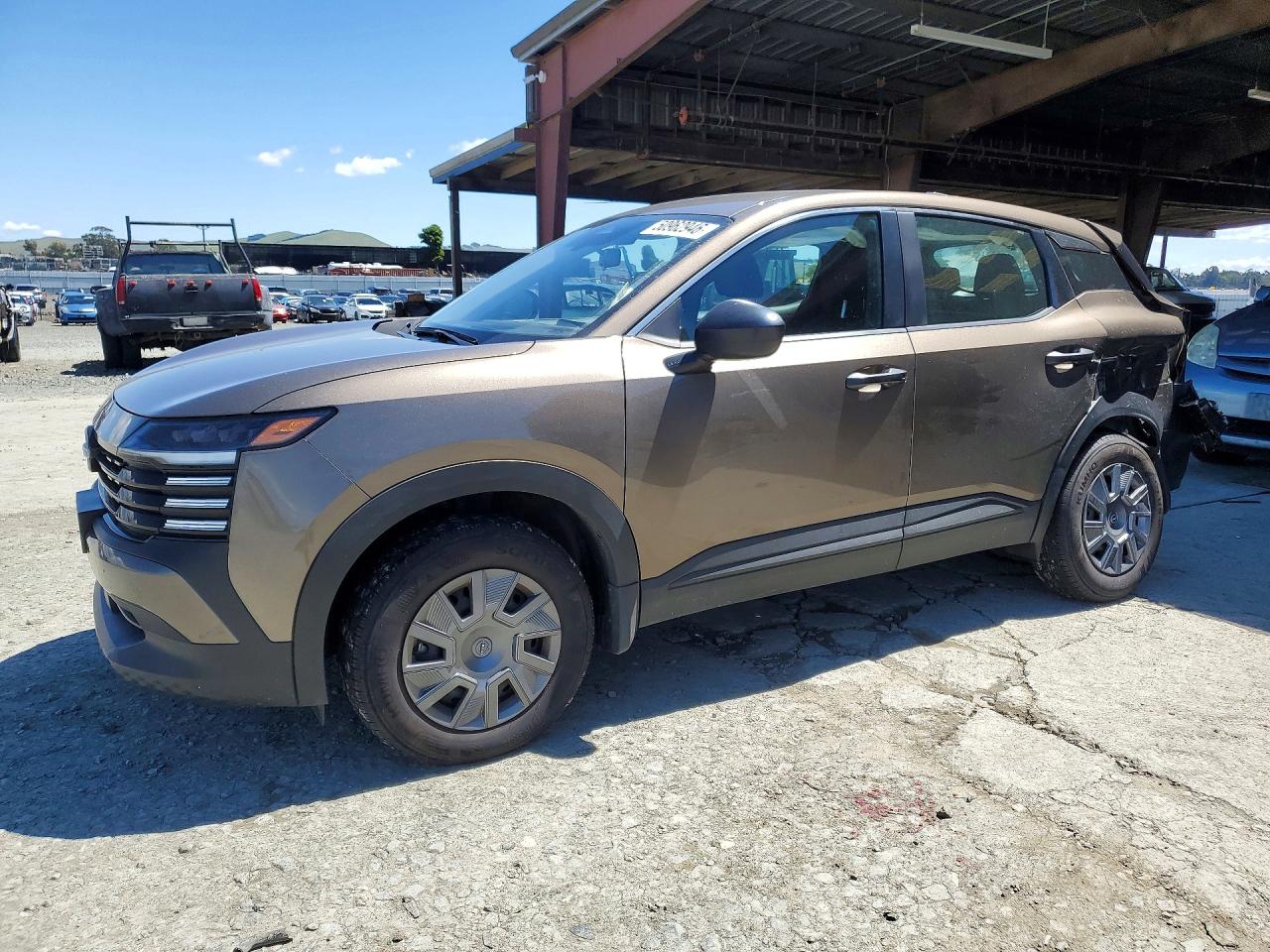 2025 Nissan Kicks
