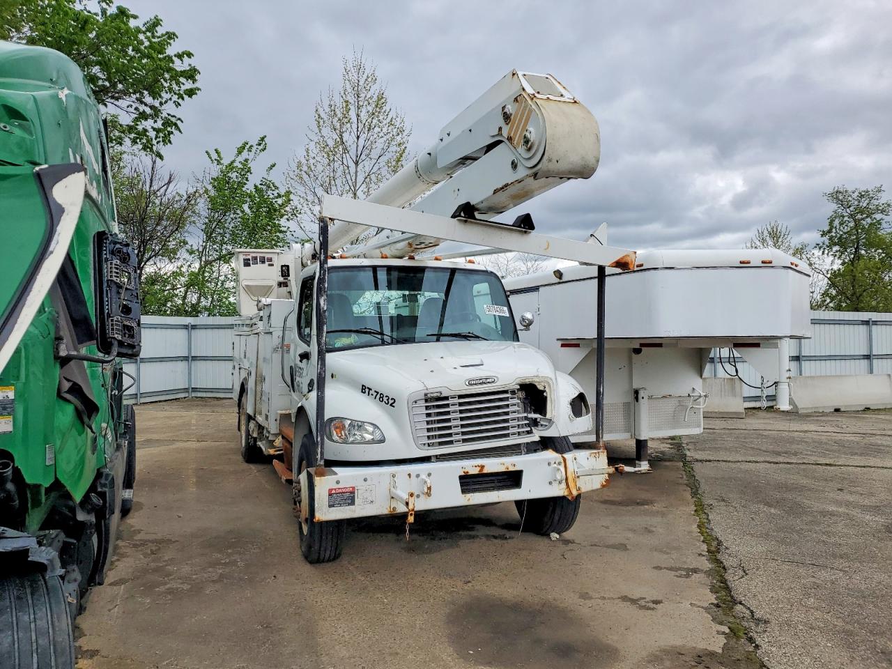 2013 Freightliner M2