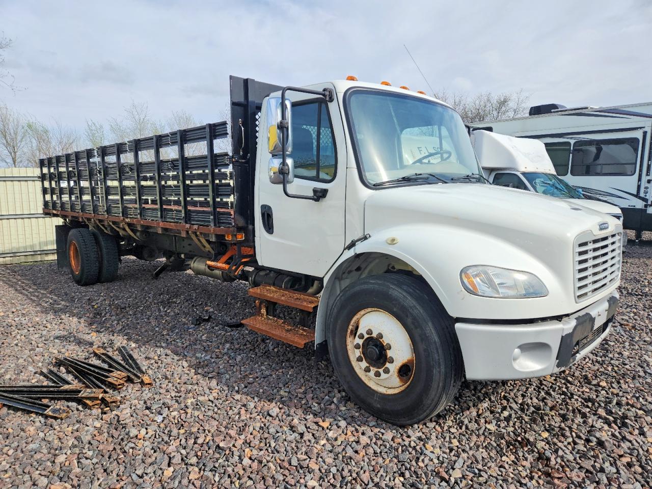 2014 Freightliner M2