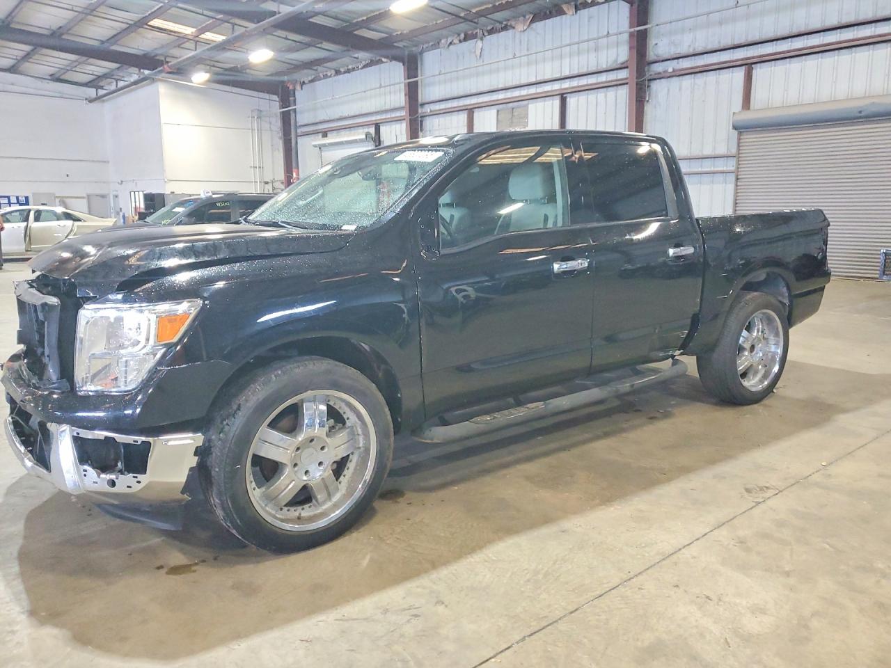 2020 Nissan Titan