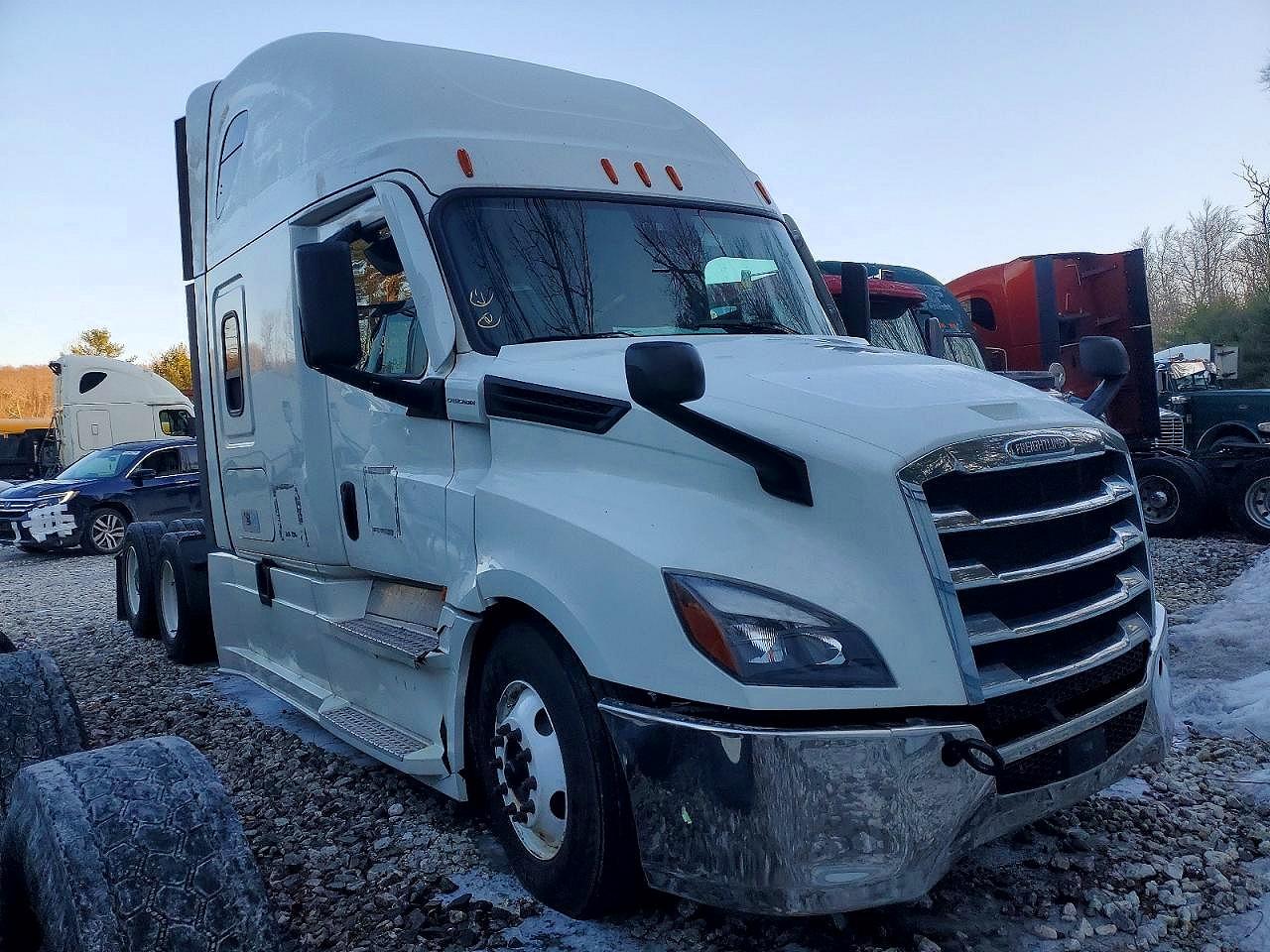 2022 Freightliner Cascadia 126