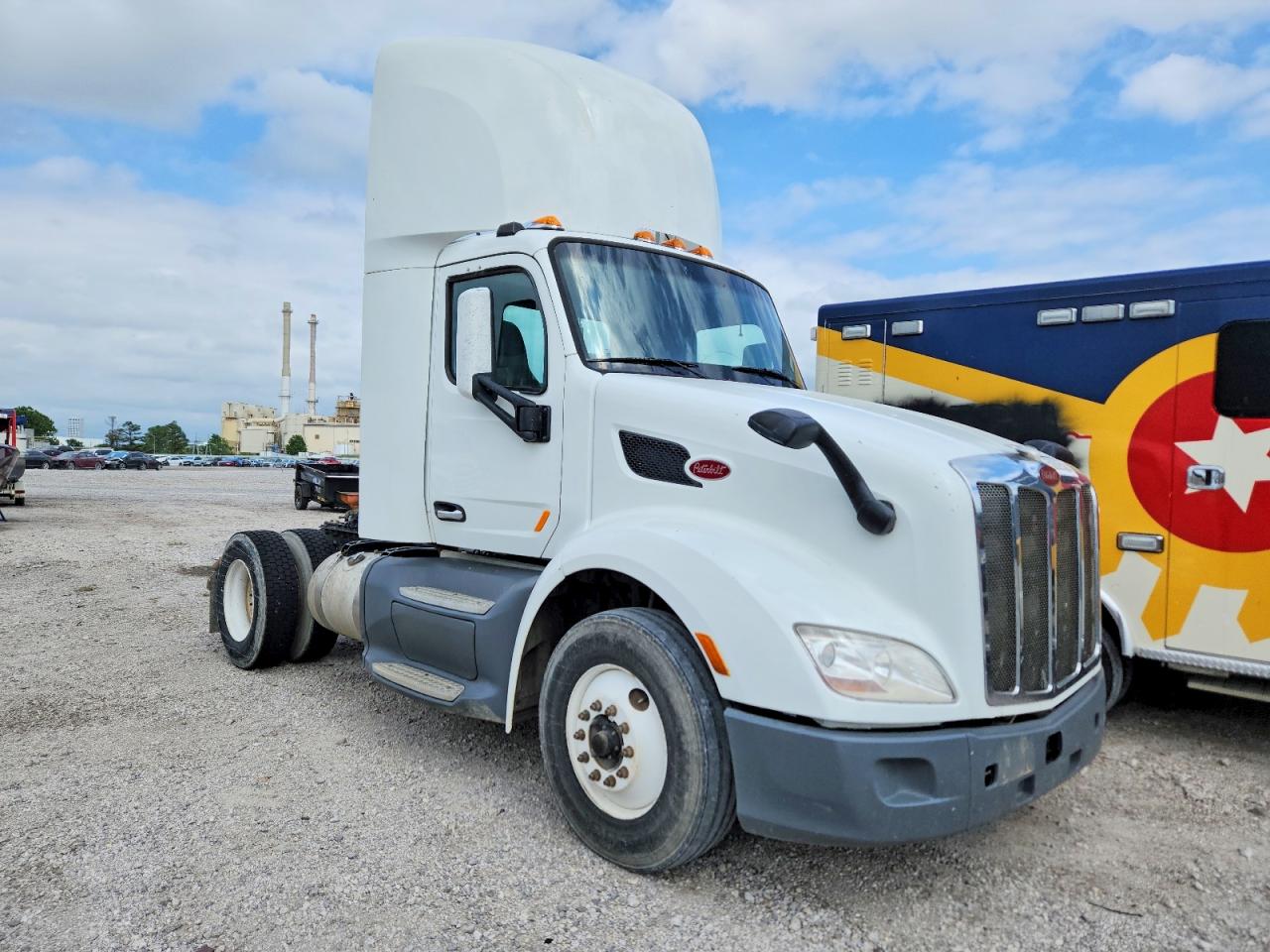 Peterbilt 579