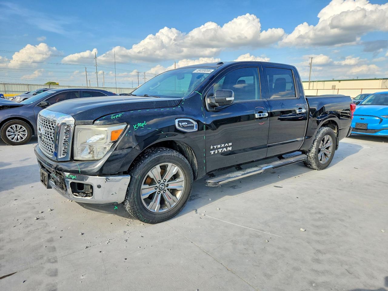 2017 Nissan Titan