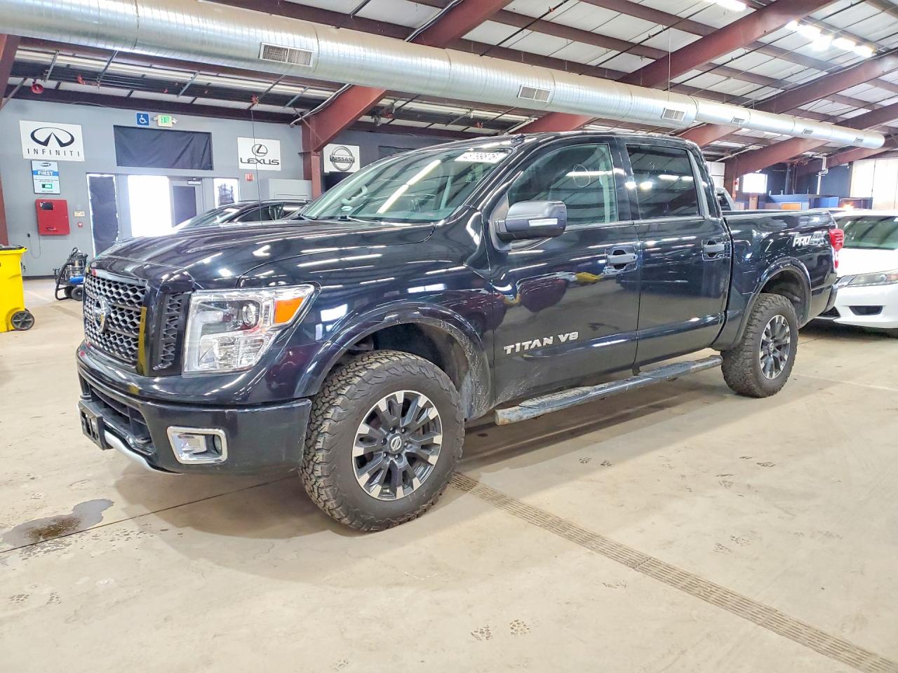 Nissan Titan
