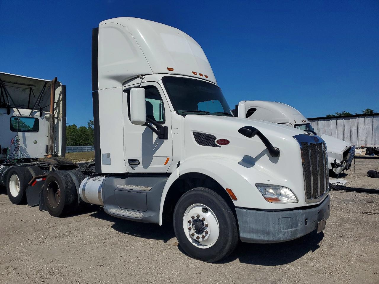 2016 Peterbilt 579