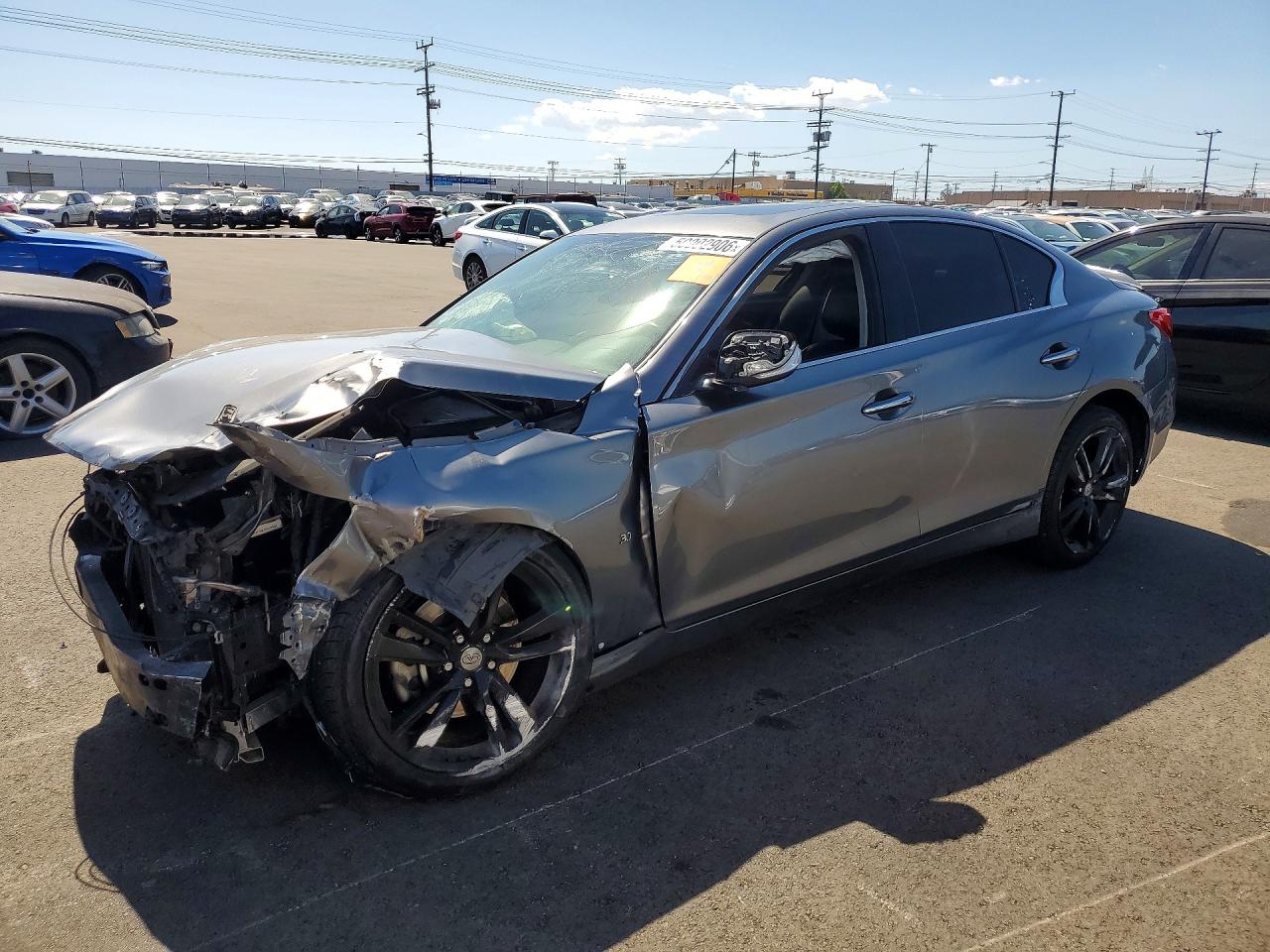 2015 Infiniti Q50