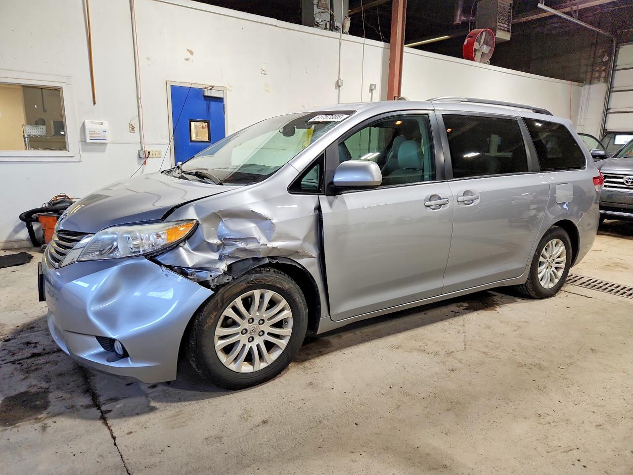 2012 Toyota Sienna