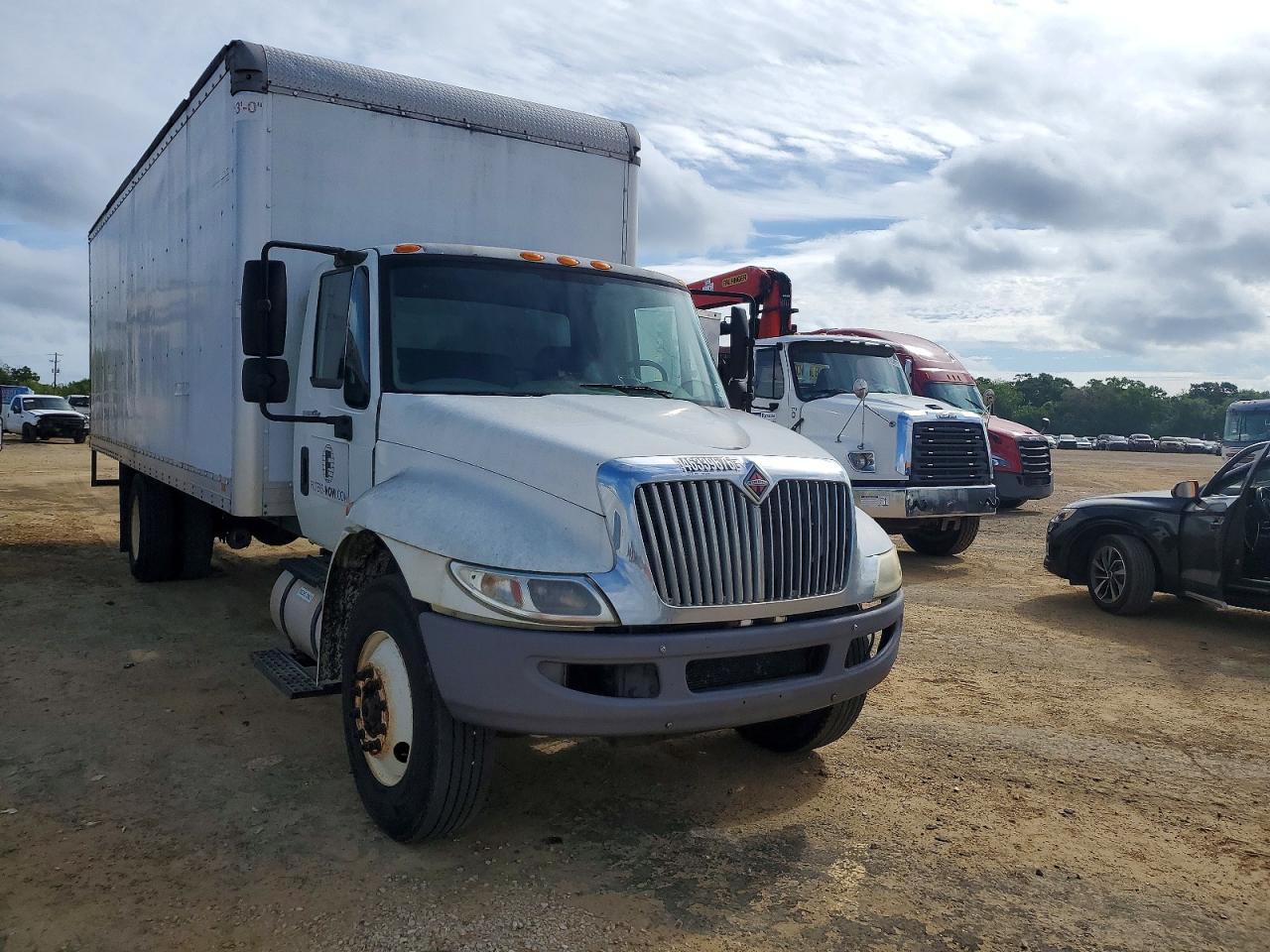 2013 International 4000-Series