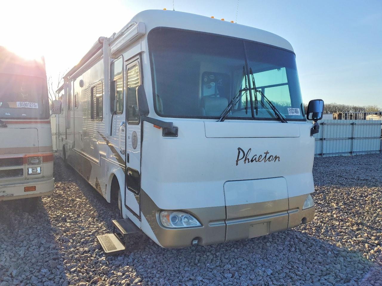 2004 Freightliner Chassis