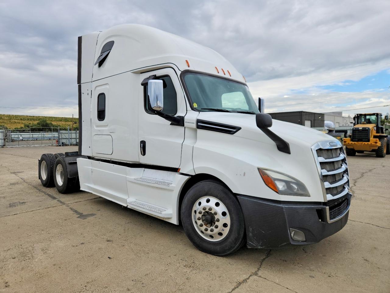 2019 Freightliner Cascadia 126
