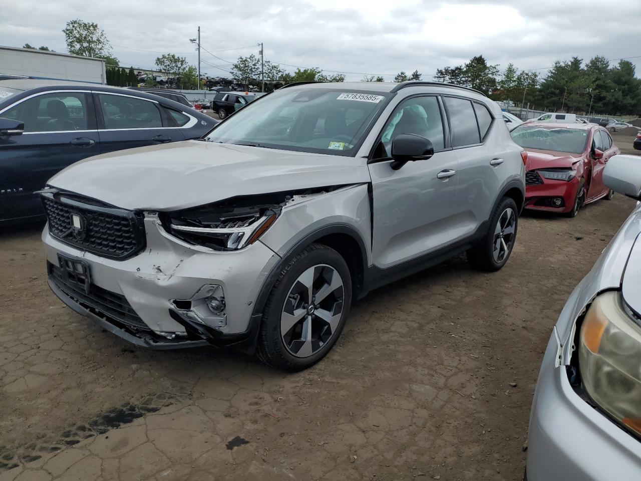 2024 Volvo Xc40 plus PLUS