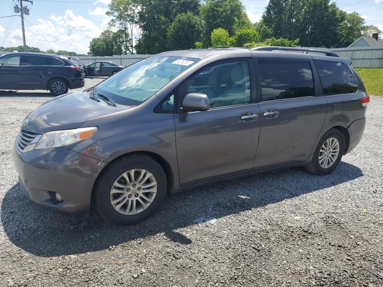 Toyota Sienna xle