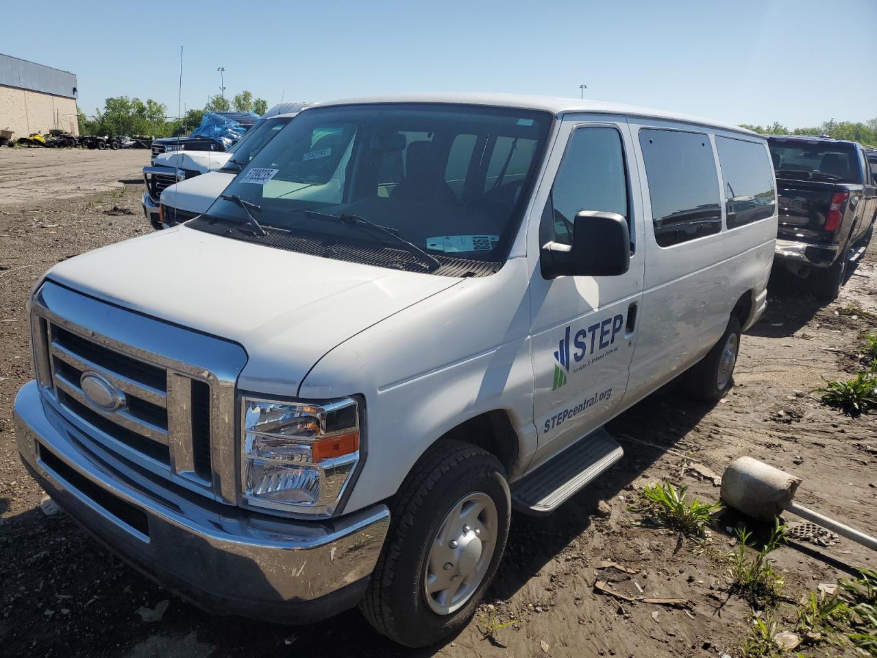 2014 Ford Econoline van E350 Super Duty Wagon