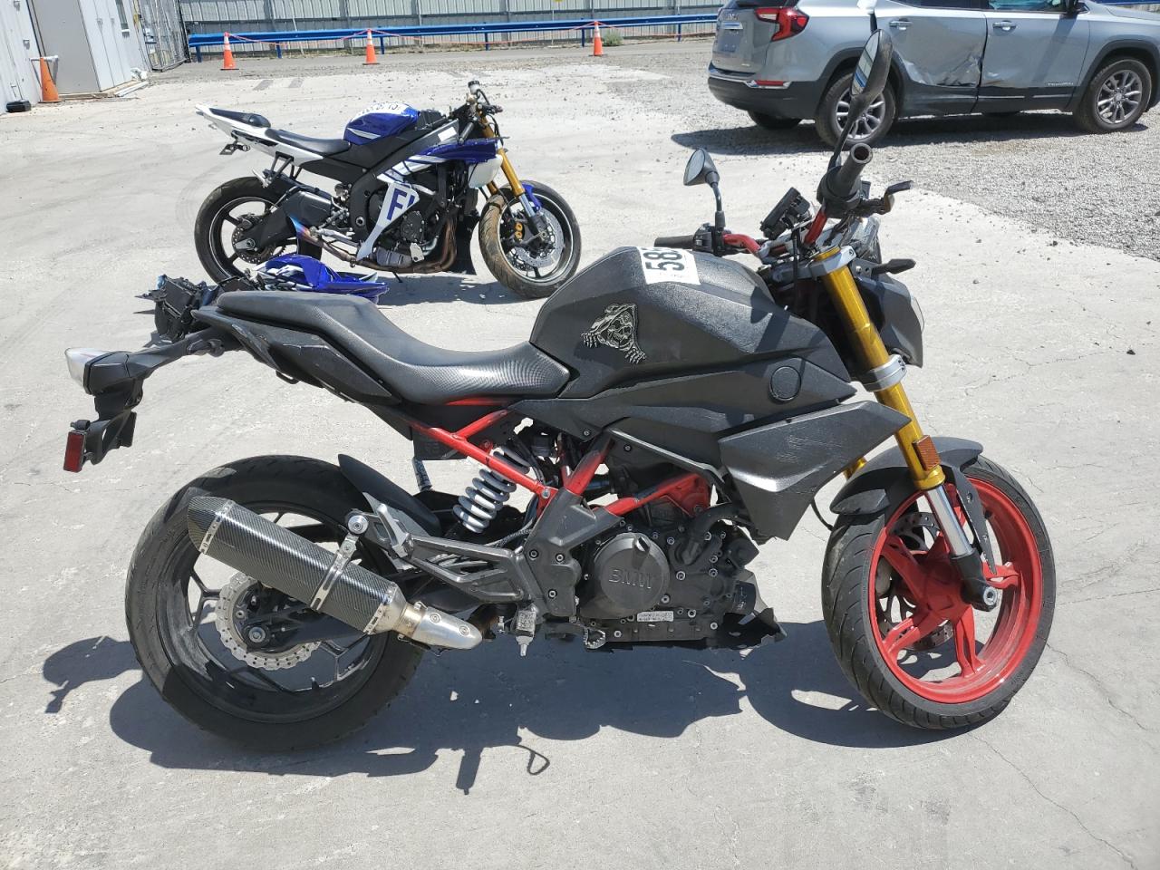 2023 BMW G310 r R