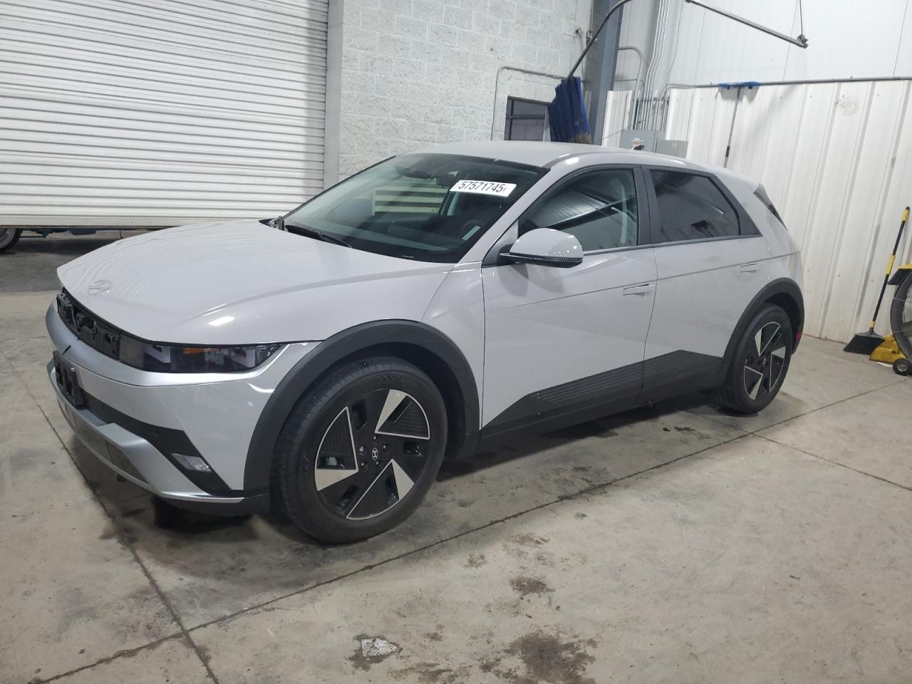 2025 Hyundai Ioniq 5 se SE
