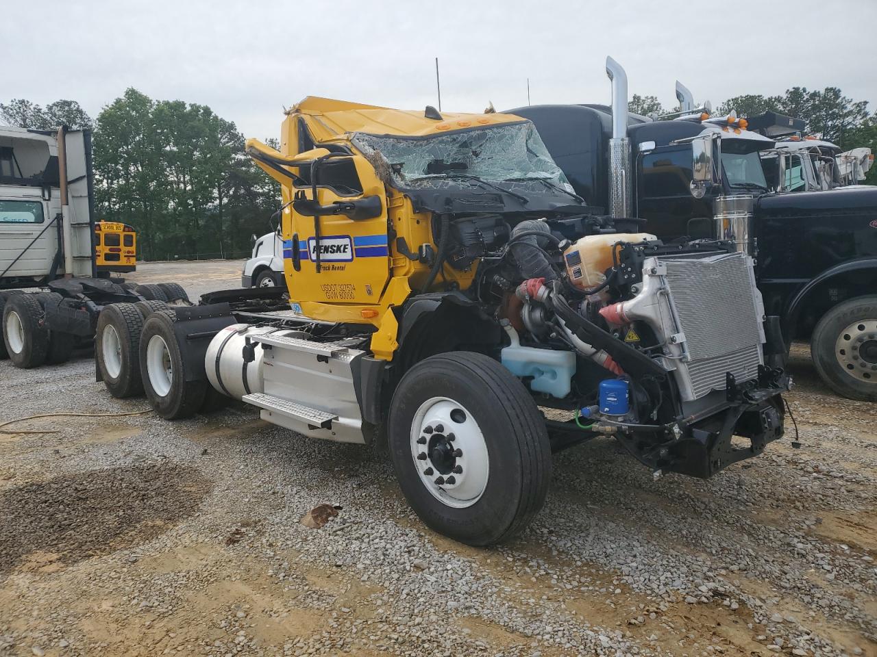 2025 International Lt625 Semi Truck