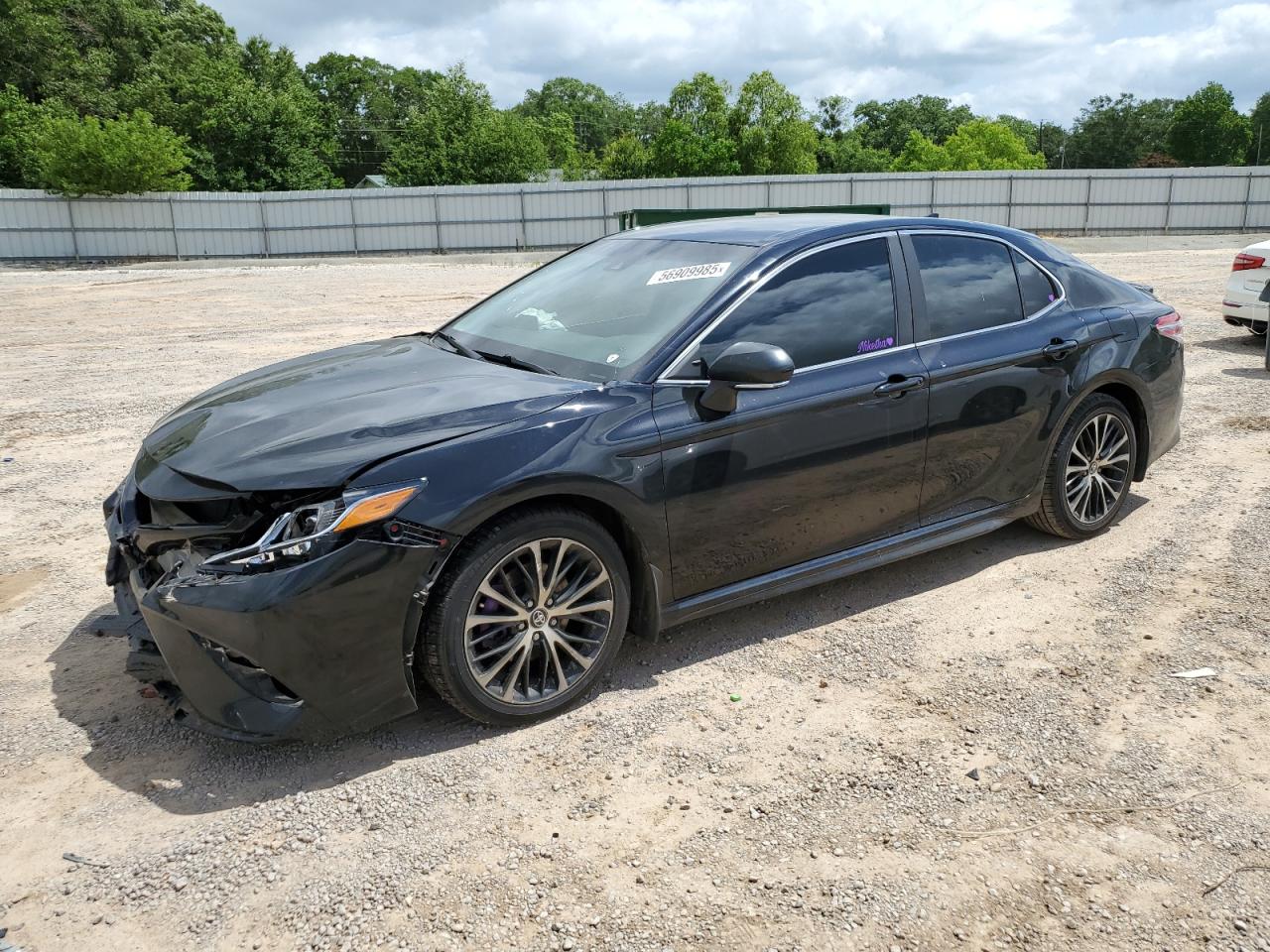 2020 Toyota Camry se SE