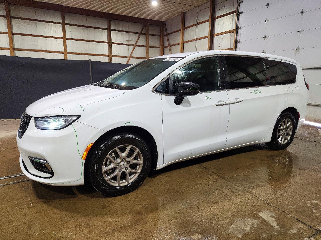 2025 Chrysler Pacifica