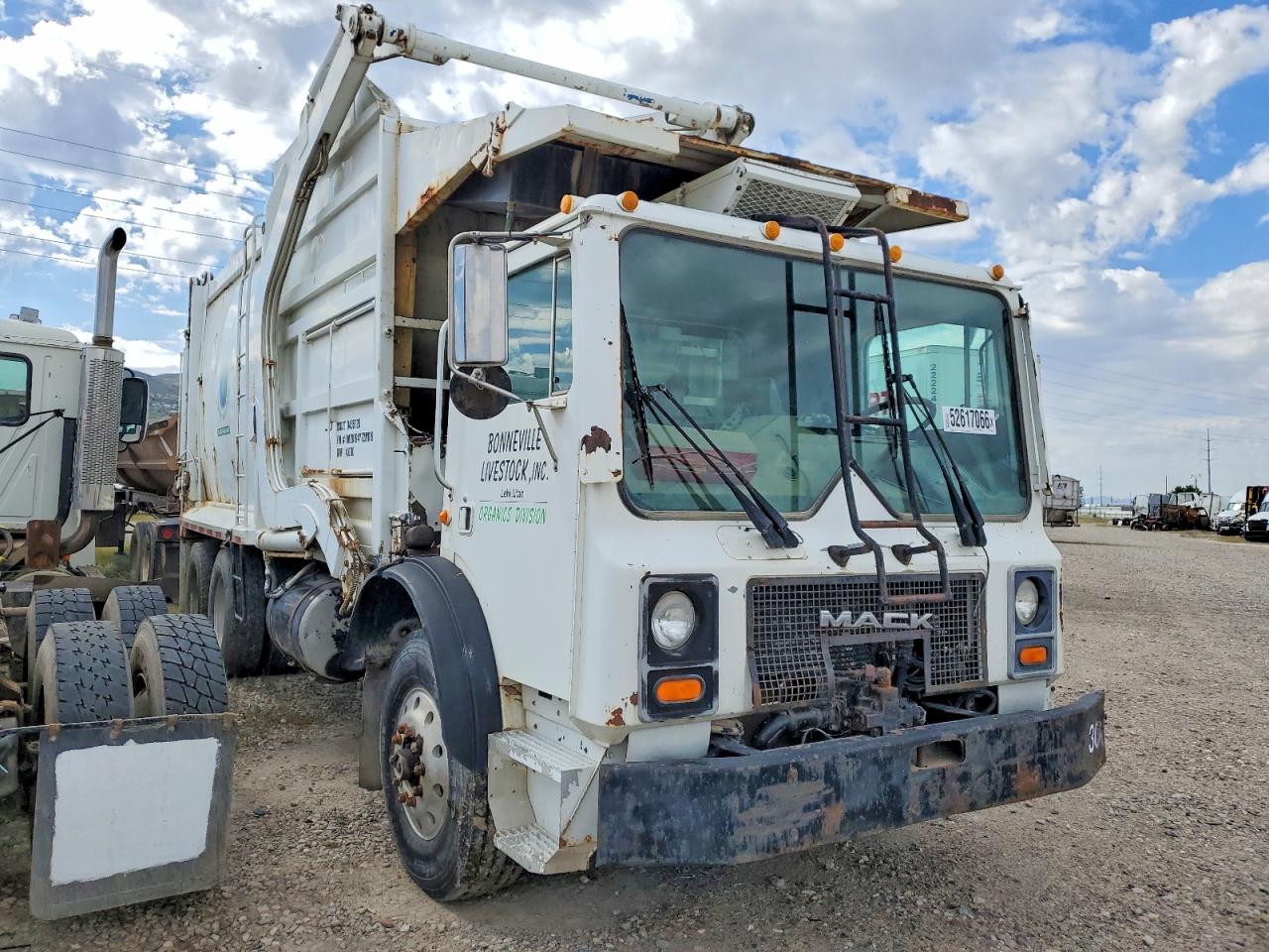 Mack Mr6405