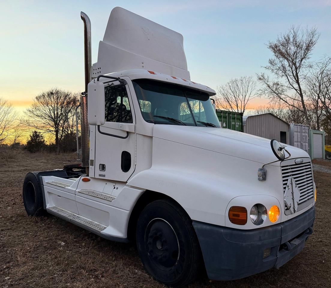 2002 Freightliner Cst120