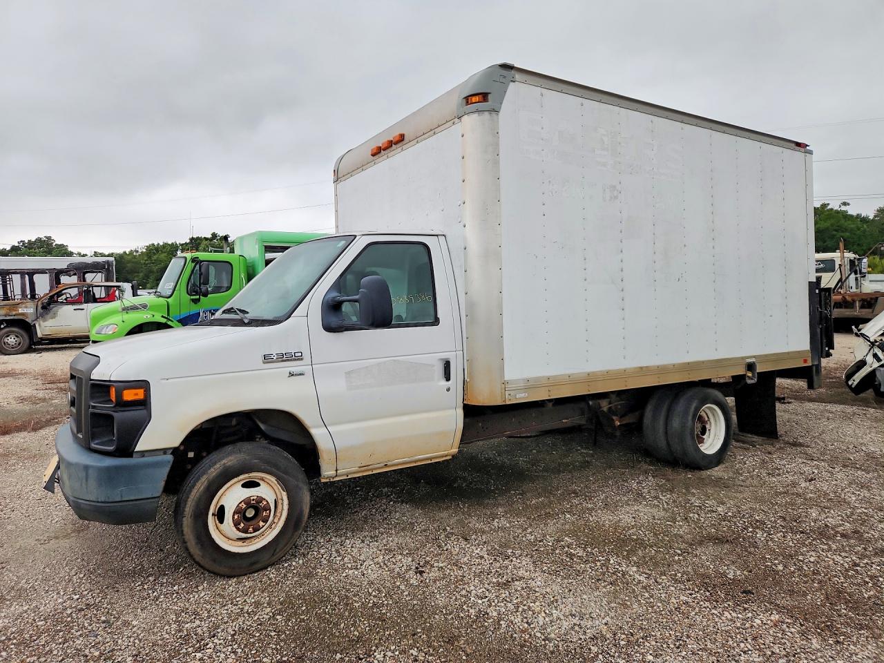 2012 Ford E-350