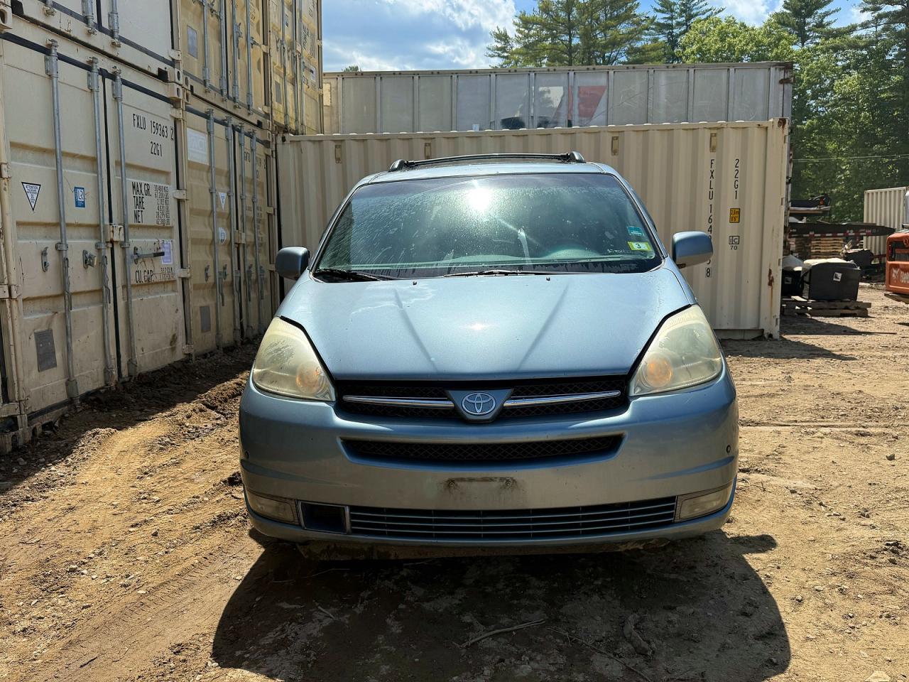 2004 Toyota Sienna