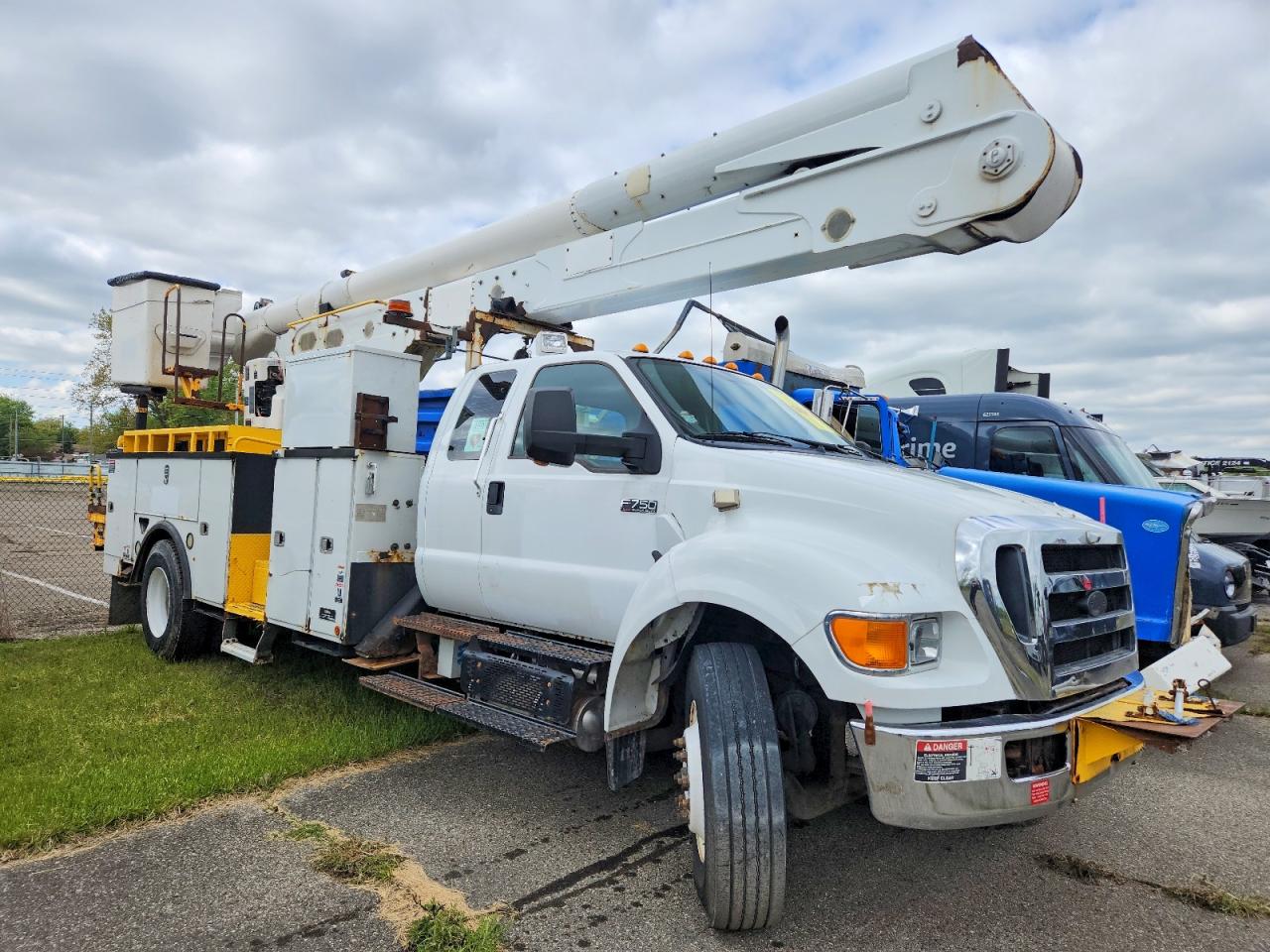 2012 Ford F-750
