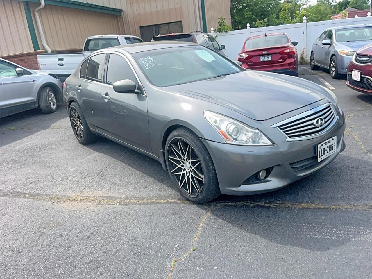 2011 Infiniti G25