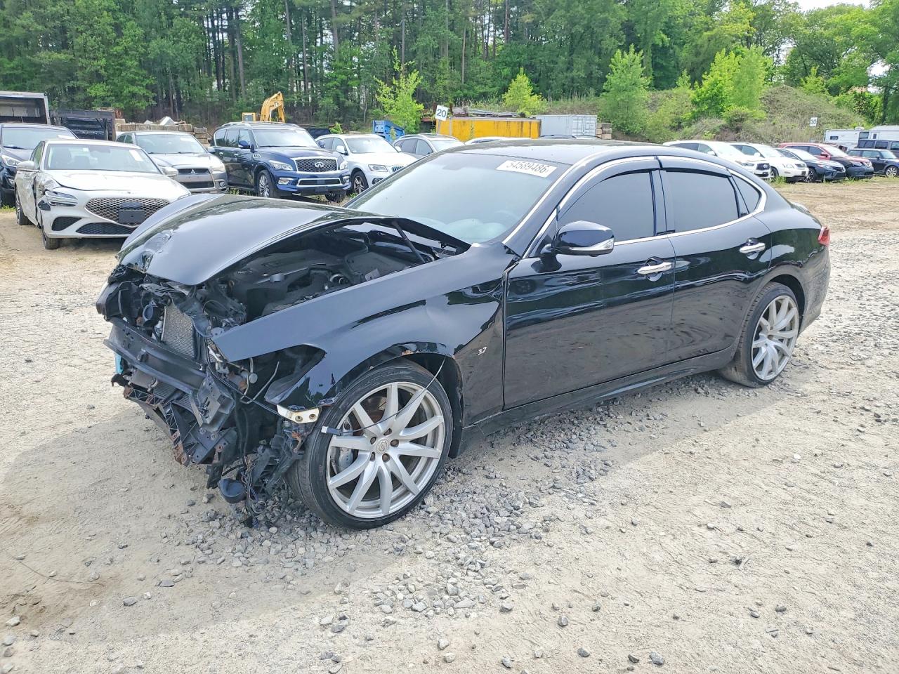 2015 Infiniti Q70