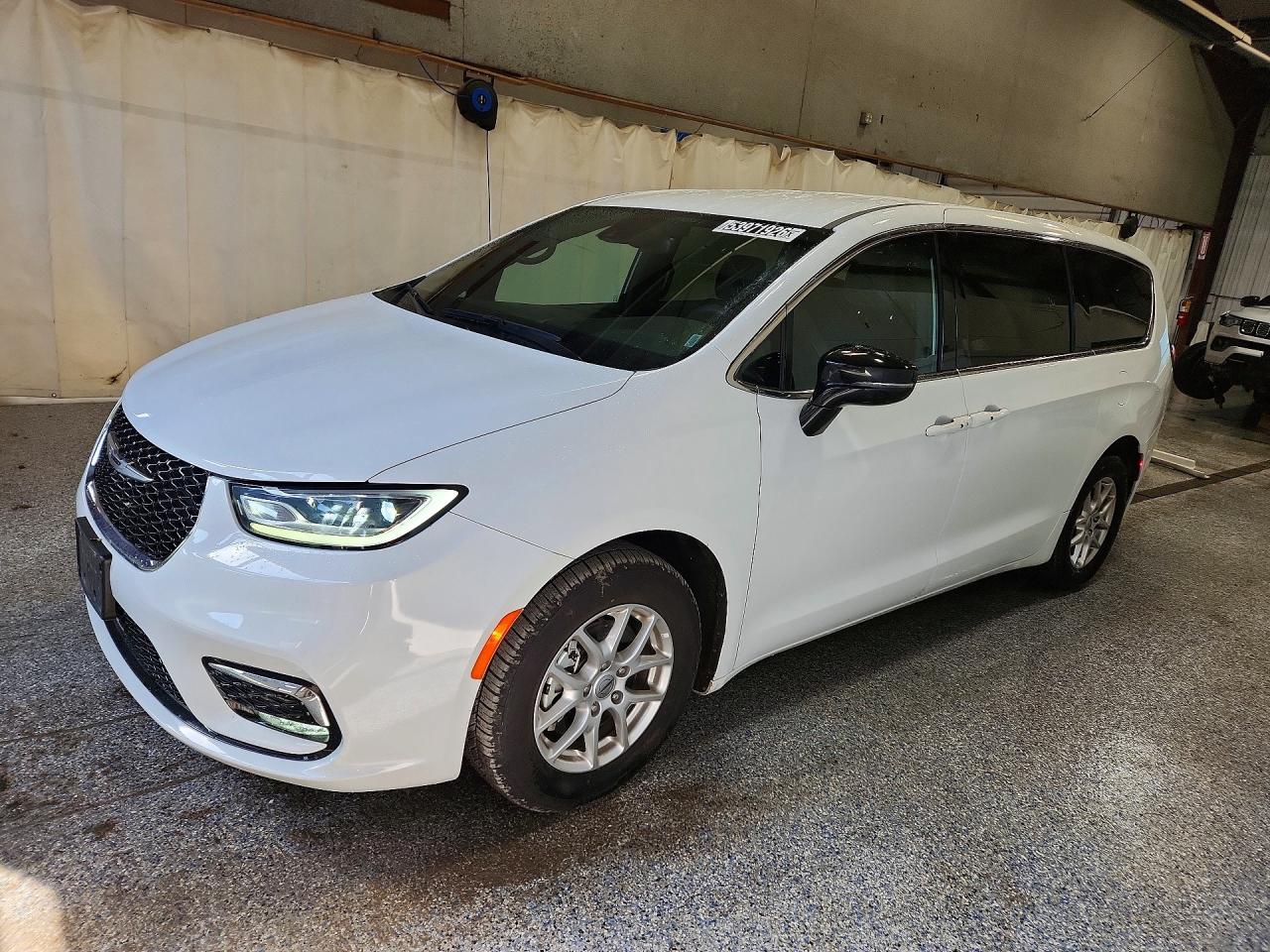 2025 Chrysler Pacifica