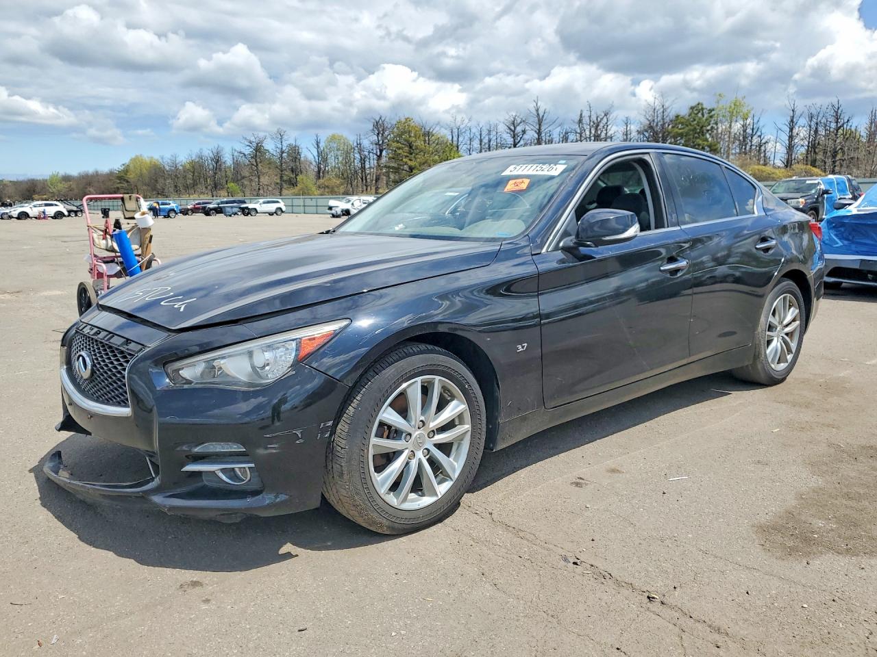 2015 Infiniti Q50