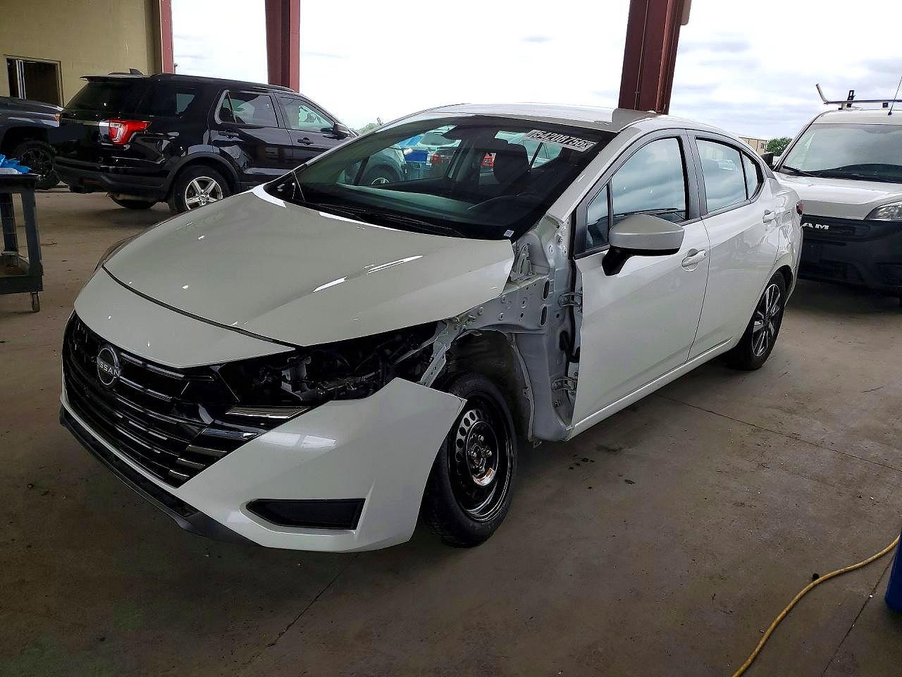 2025 Nissan Versa