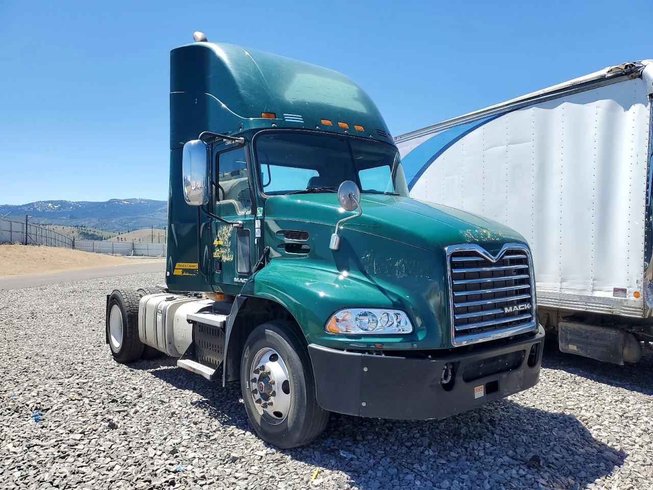 Mack Cxu612