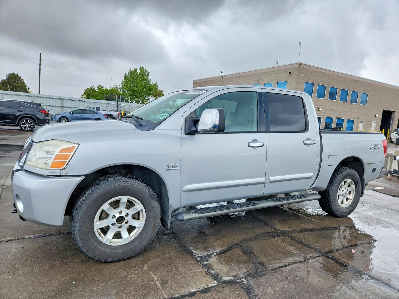 2004 Nissan Titan