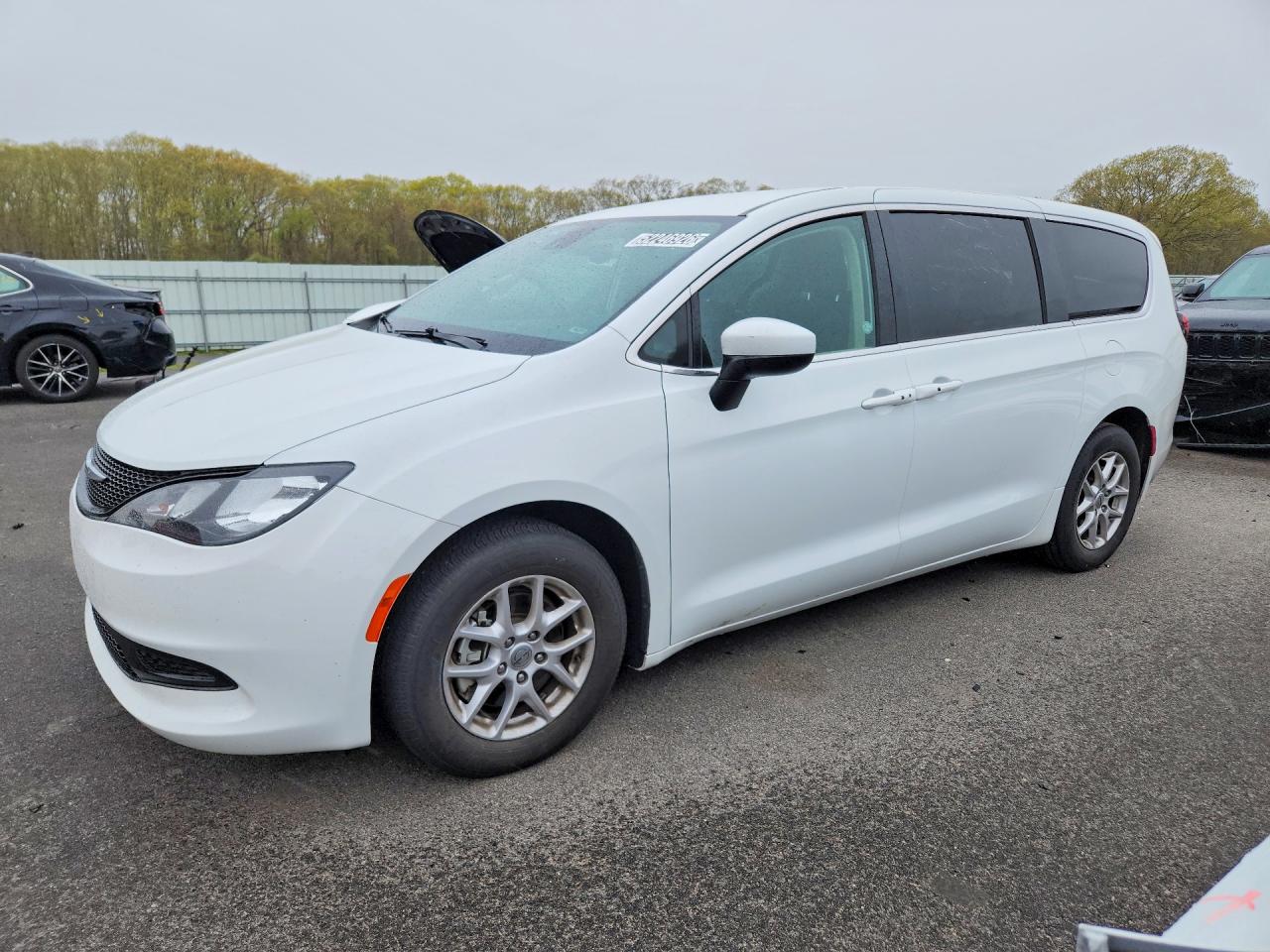 2023 Chrysler Voyager
