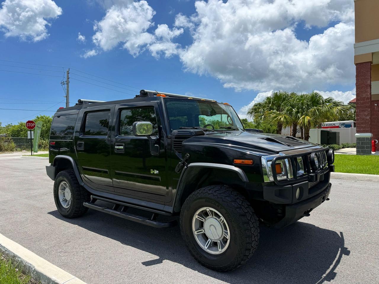 Hummer H2