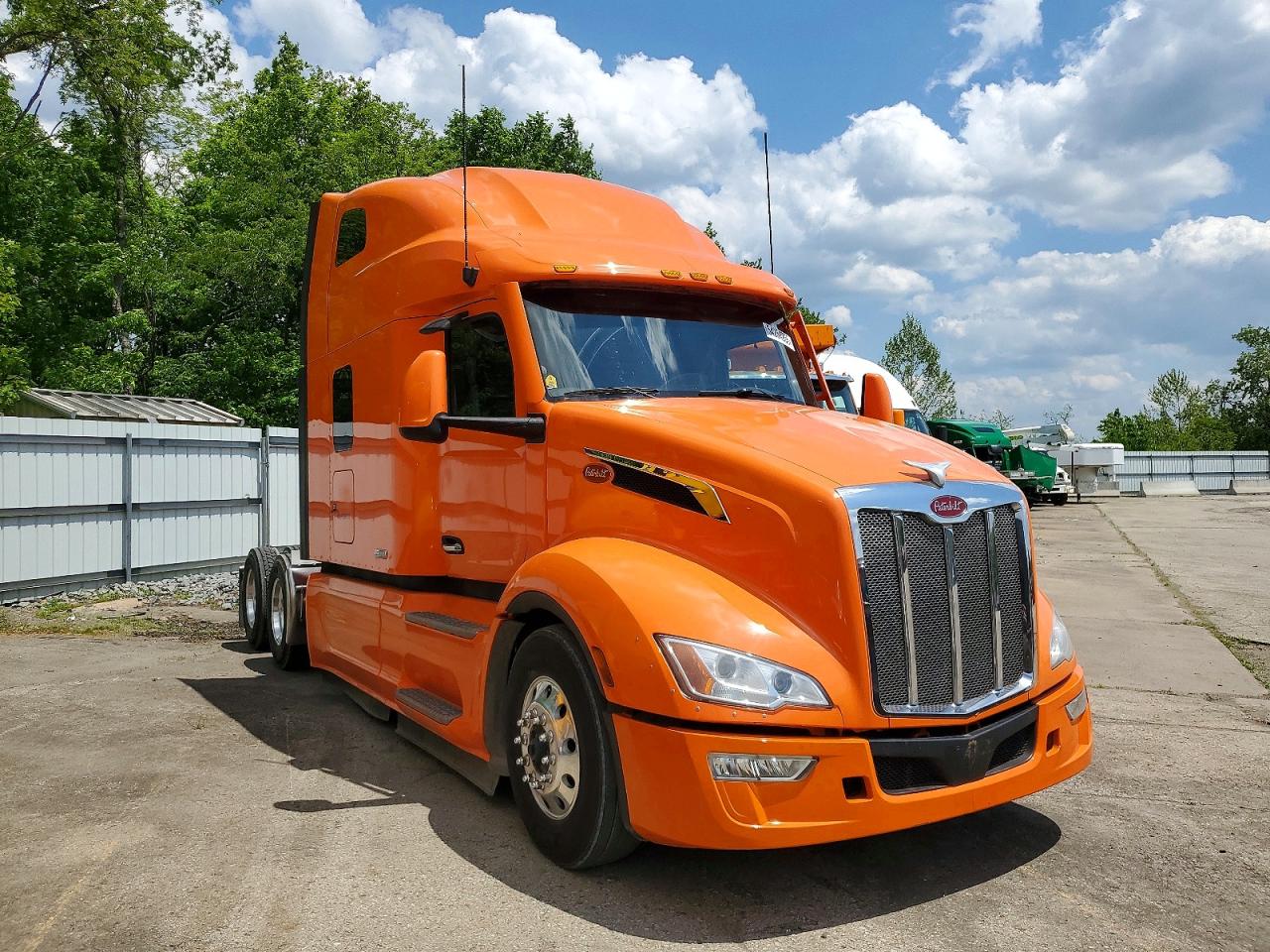 2023 Peterbilt 579