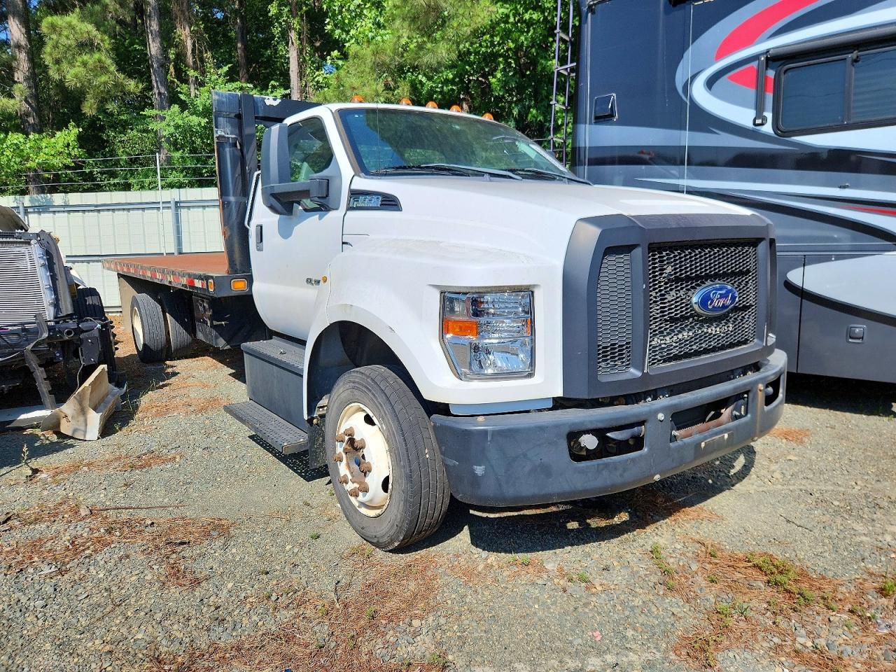 2018 Ford F-650