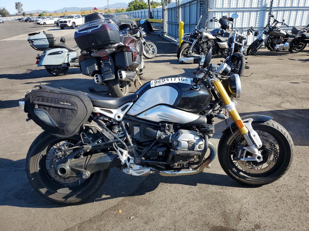 BMW R